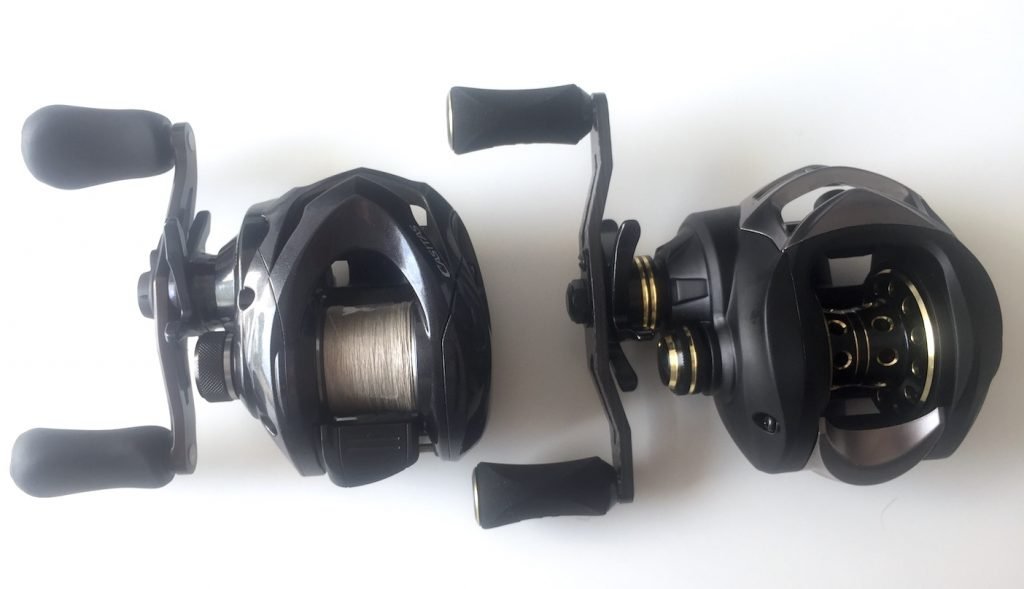 Baitcaster: Shimano Casitas (links) und KastKing Stealth