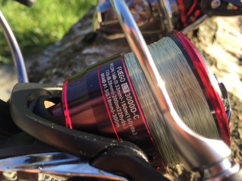 Schnurverlegung der Daiwa-Fuego-LT-3000D-C spinrolle